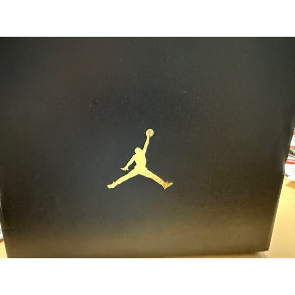 AIR JORDAN 4 Shoes White Fire Red YOUTH SIZE 5 NEW IN BOX FQ7939-102 MSRP $155 - Picture 3 of 10